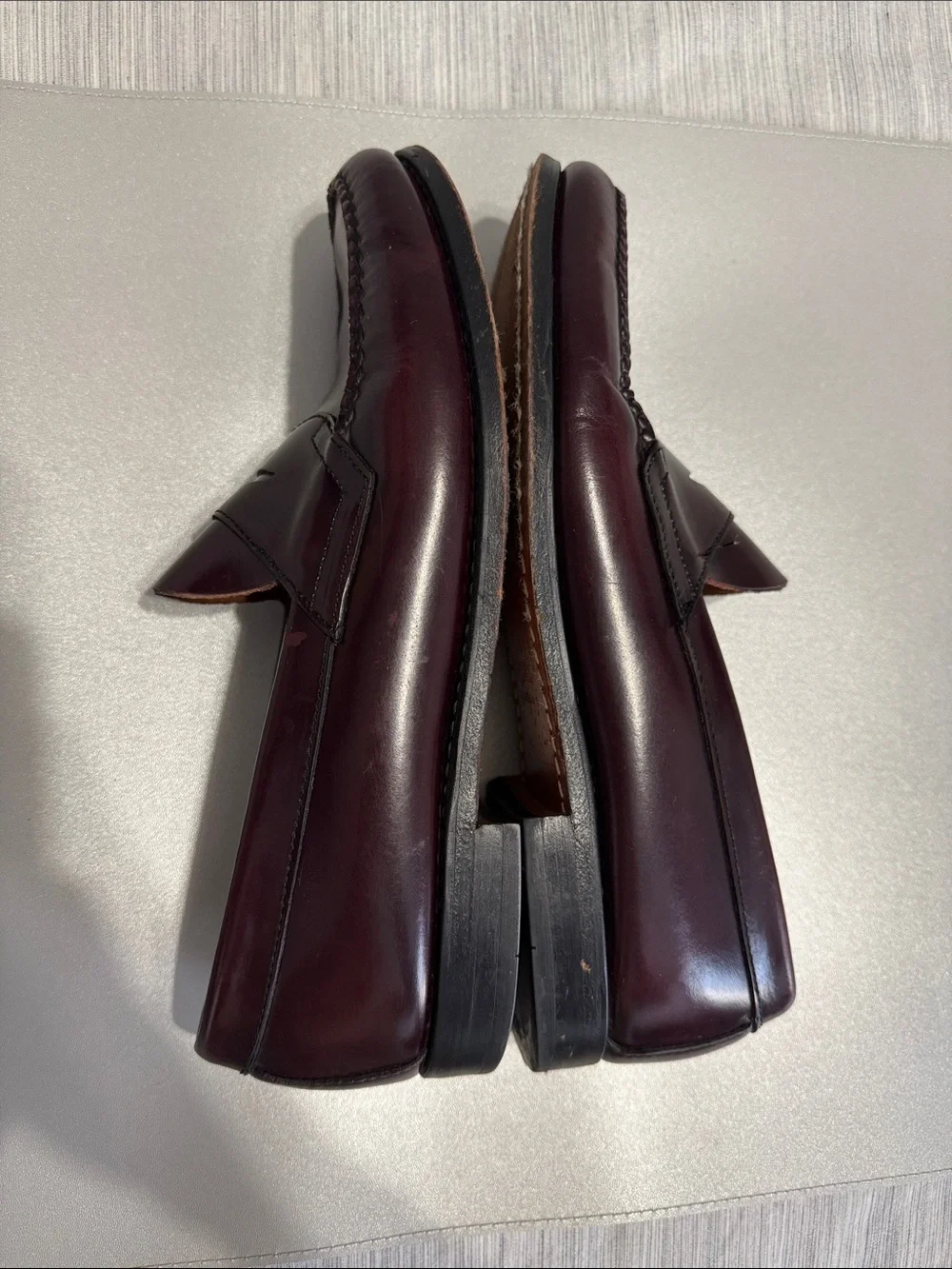 G.H. Bass Weejuns Leather Penny Loafers men’s 10 in Burgundy Oxblood